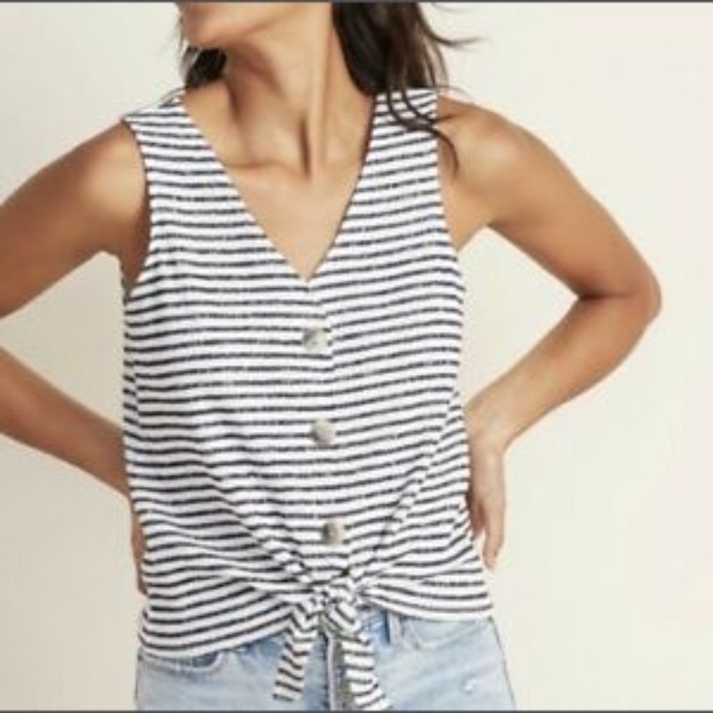 Old Navy Tie Front Top Size M